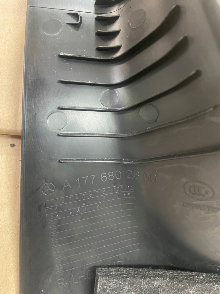 фото №4, Захист поріг накладка na поріг права ліва перед mercedes w177 a-klasa