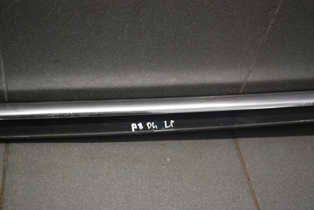 фото №4, Молдинг уплотнитель хром audi a8 d4 4h0853283