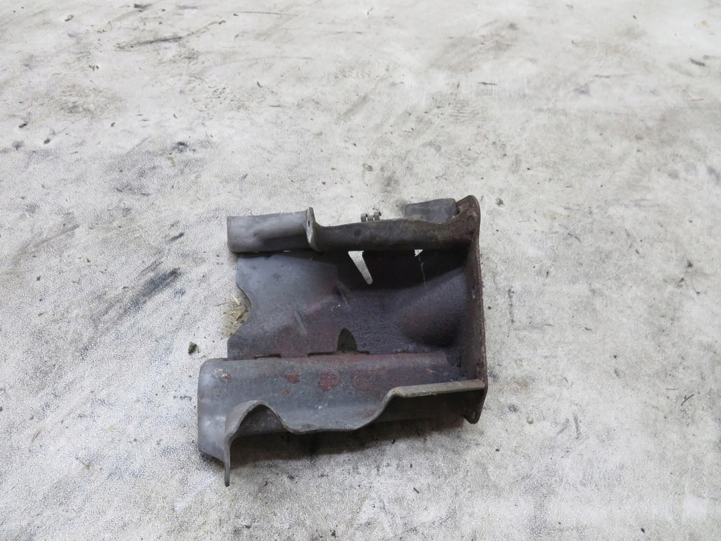 фото №1, Кронштейн двигуна clio iv 0.9 tce 208179916r