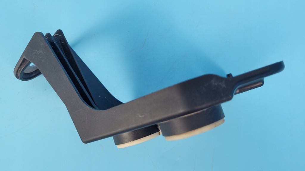 фото №14, Mercedes eqe 350+ 23r кронштейн кронштейн насоса abs a2954300000