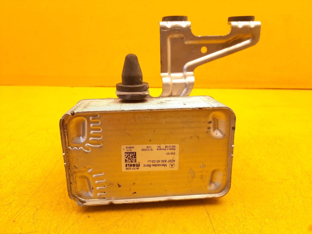 Купить Mercedes-benz eqs v297 клапан теплообменник тепла a2978304503
