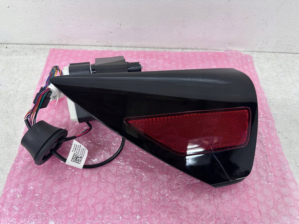 фото №1, Крышка отражатель port зарядки заглушка tesla model 3 y 1505514-00-d