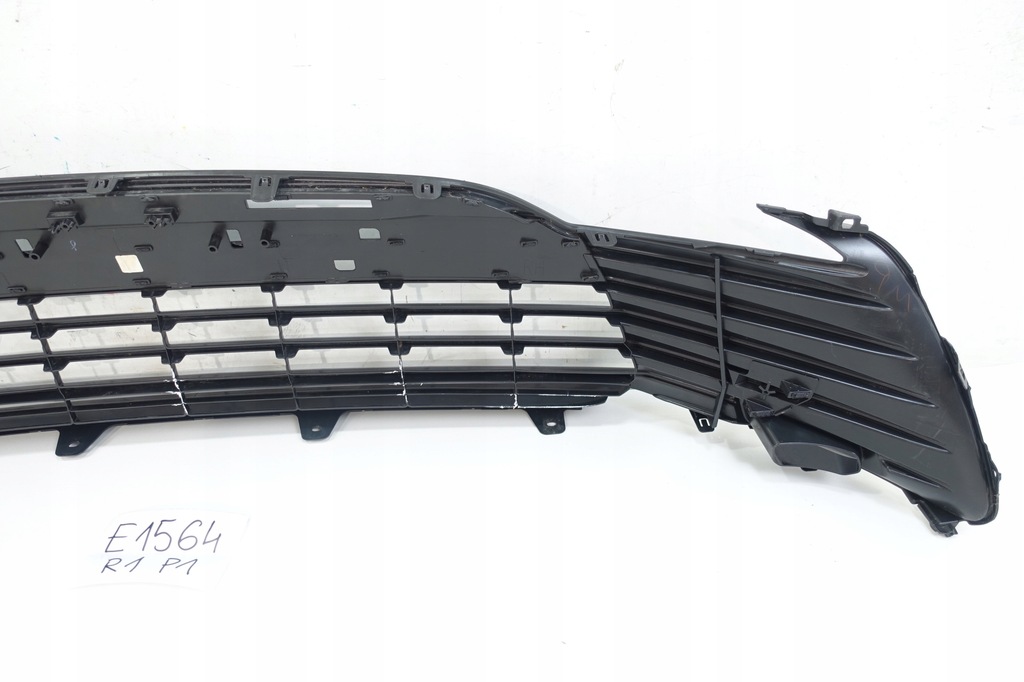 фото №8, Решётка радиатора решётка радиатора бампера toyota camry viii lift 21-