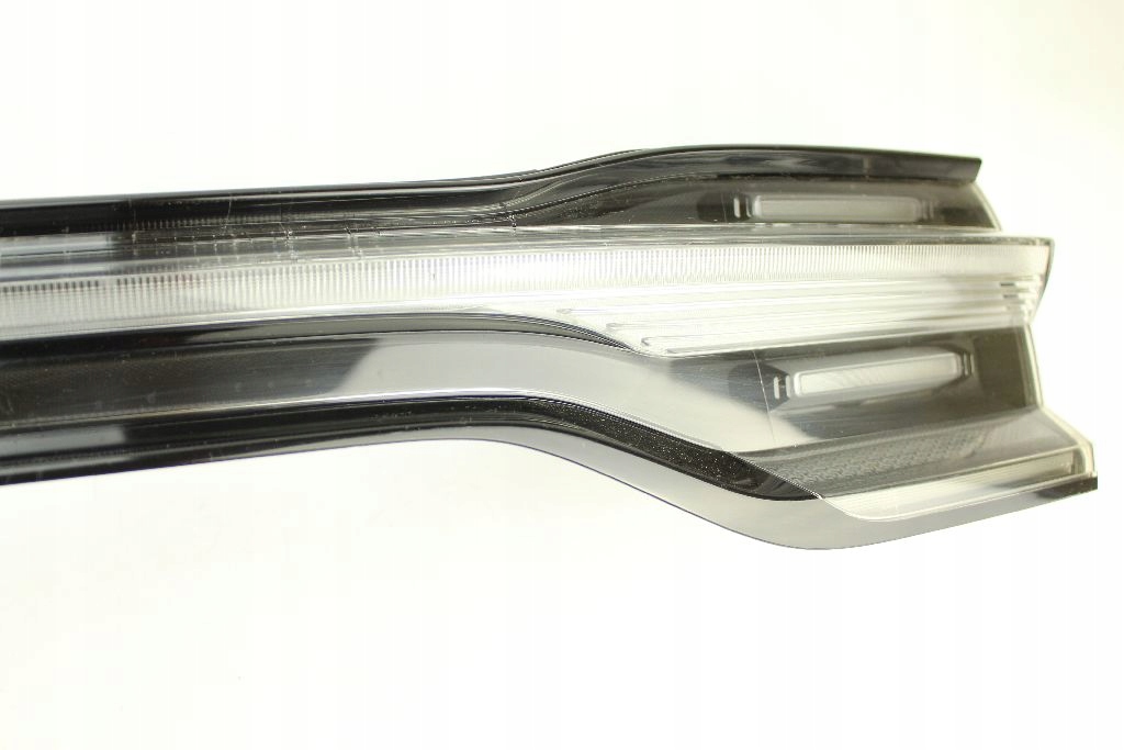 фото №5, Накладка молдинг кришки задня porsche macan lift led 19-