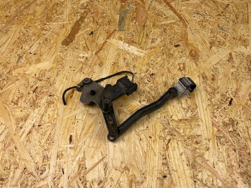 фото №8, Датчик выравнивание света лампа bmw g30 g31 g11 g12 g05 g06 g07 6895466