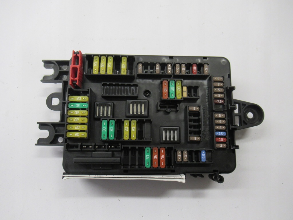 фото №1, Bmw f20 f30 коробка предохранителей 9389070