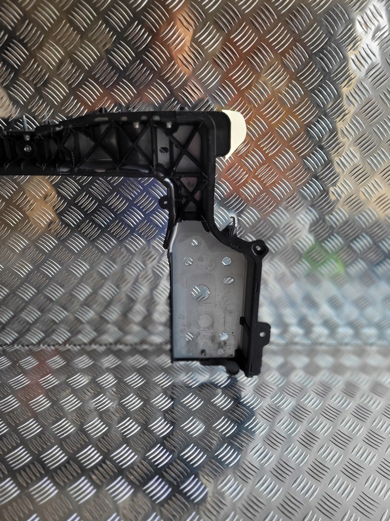 фото №8, Renault megane v 5 e-tech pas передний усилитель перед оригинал fv