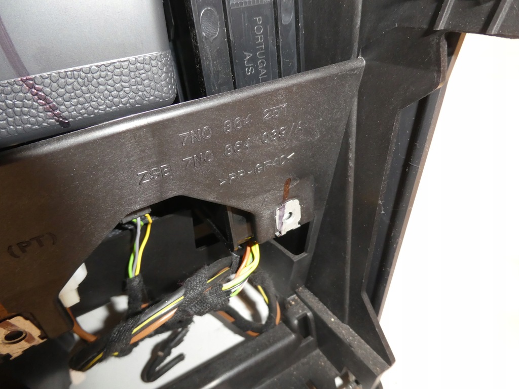 фото №8, Туннель подлокотник vw sharan alhambra 7n0864251