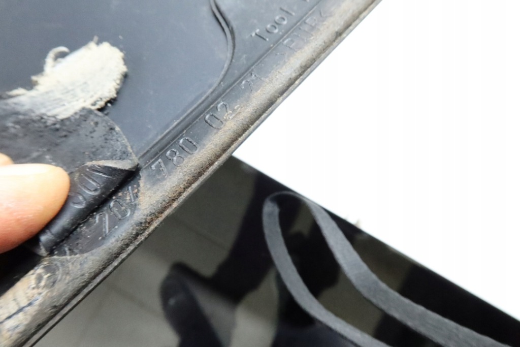 фото №8, Mercedes w246 скло дах панорама перед передня 2047800221 w204