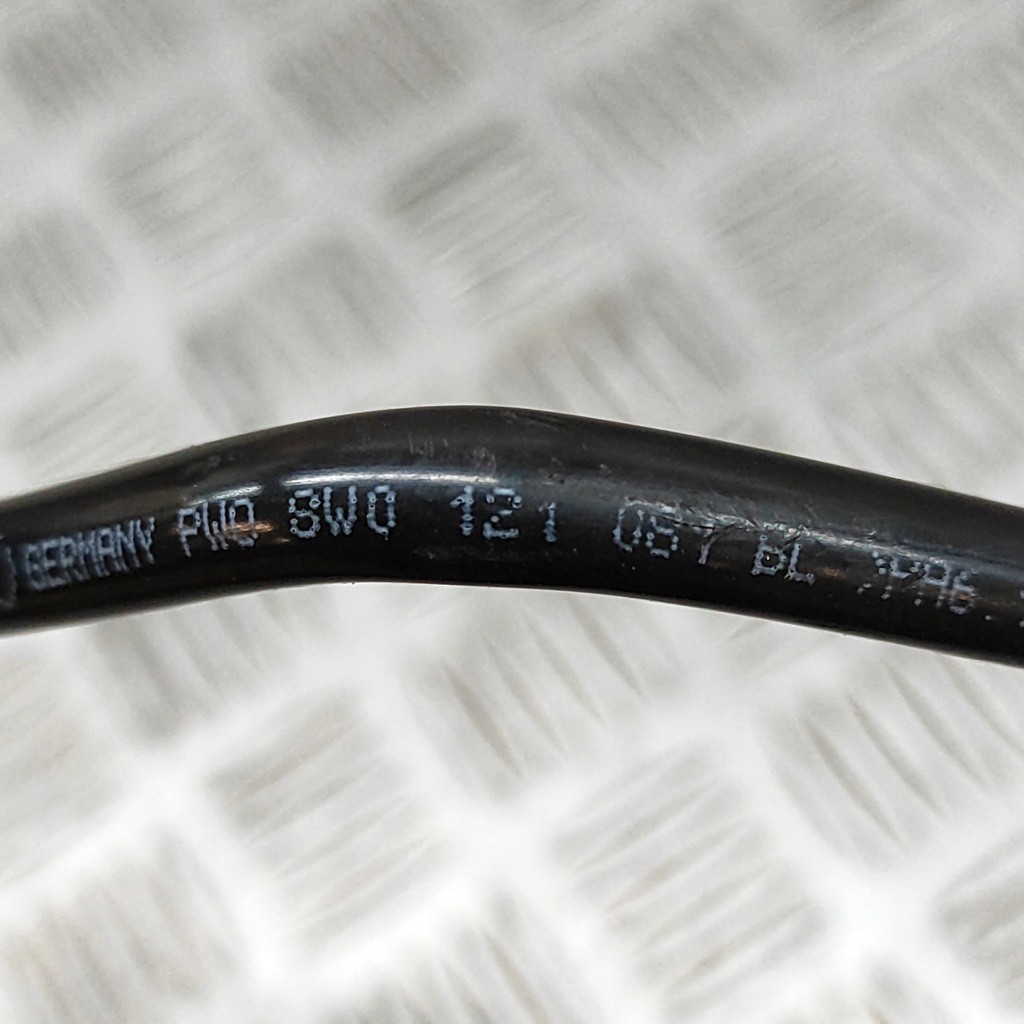 фото №6, Audi a4 allroad b9 2017 шланг / вентиляція картера вентиляції