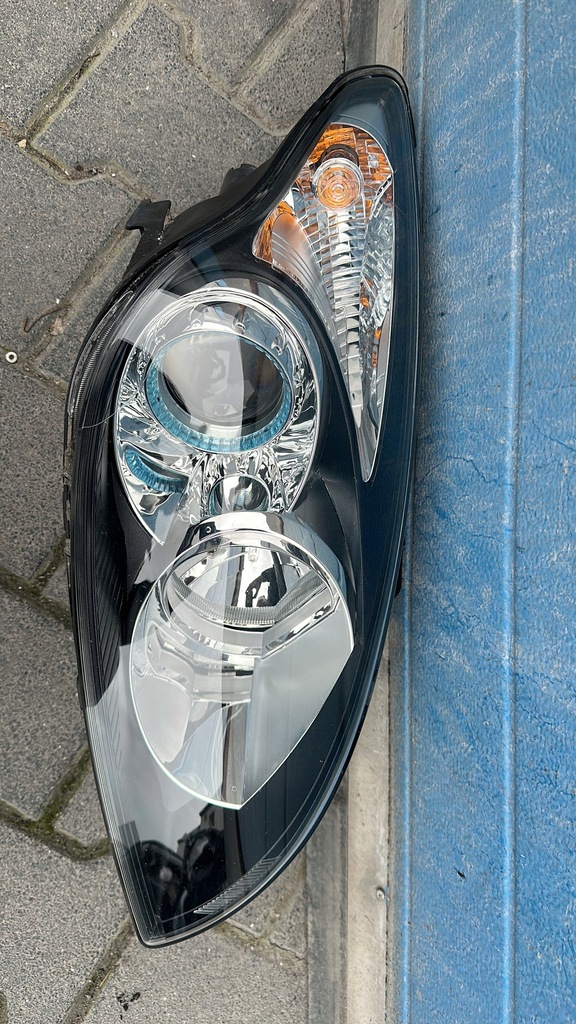 фото №1, Hyundai i30 2009- lift лампа права передня