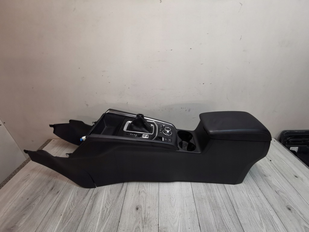 фото №1, Mazda cx5 ii 17- туннель средний подлокотник