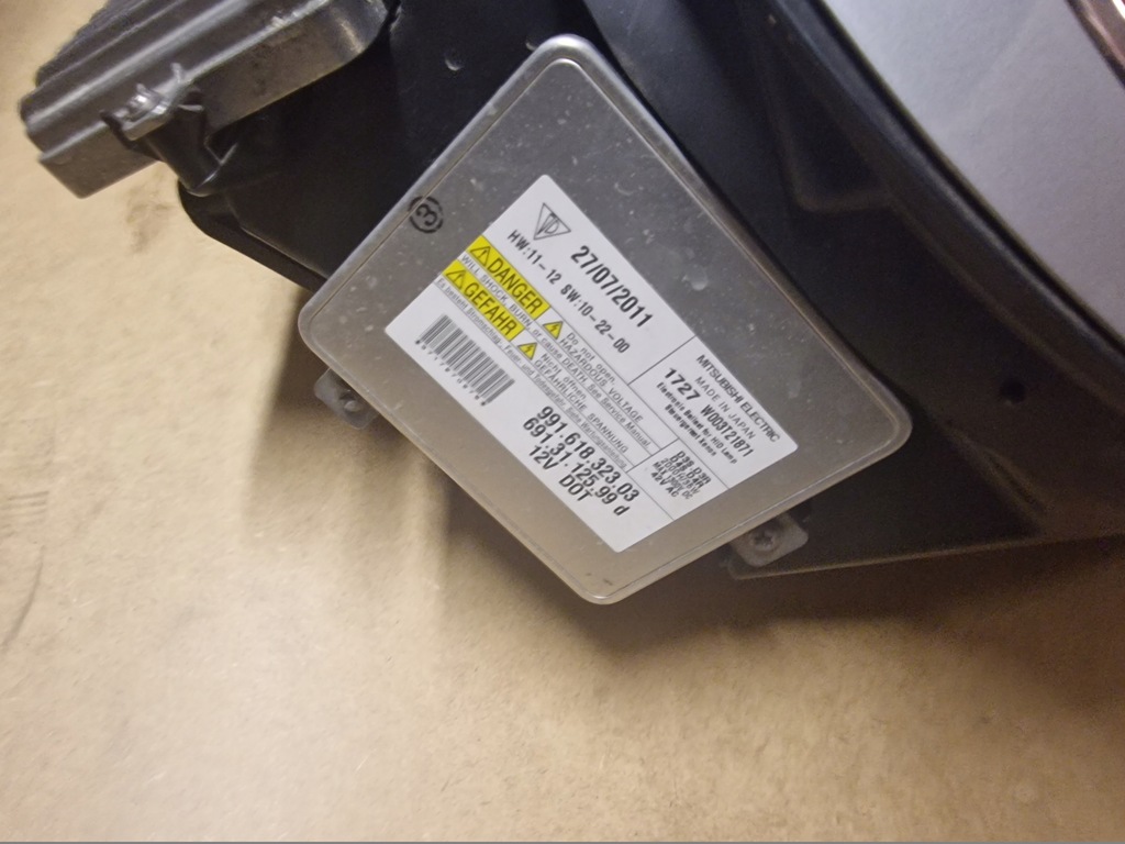 фото №7, Лампа передня комплект лампа porsche carrera 99163123205 99163113103