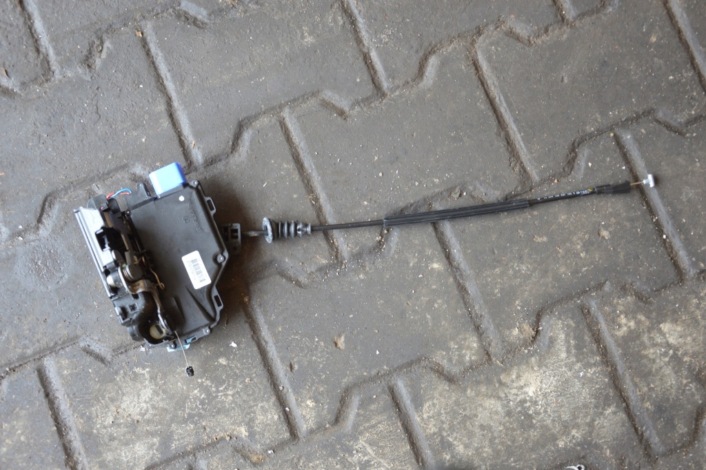 фото №1, Octavia ii fl замок дверь левый перед 3d1837015ap