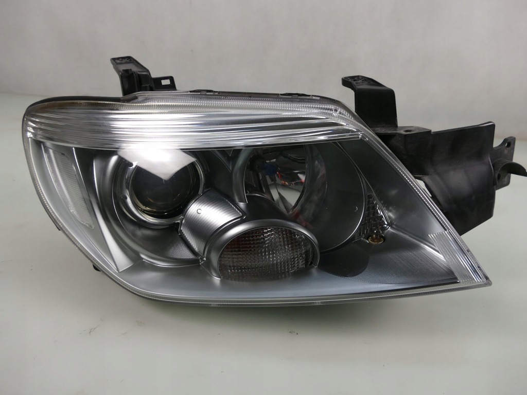 фото №1, Mitsubishi outlander i lift лампа правый перед eu