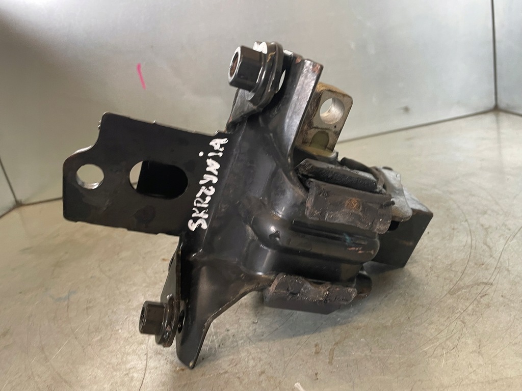 фото №7, Audi a1 8x 1.6 tdi 2013 подушка кронштейн двигуна коробки 6r0199555f