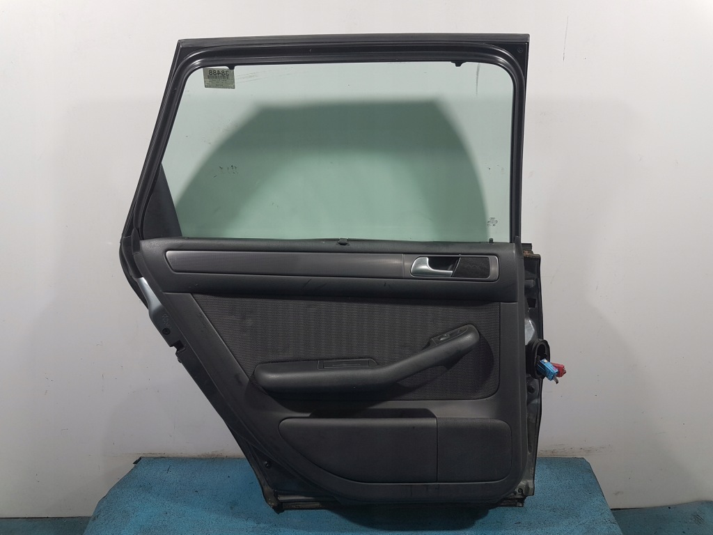 фото №2, Audi a6 c5 дверь задняя левая lx7z