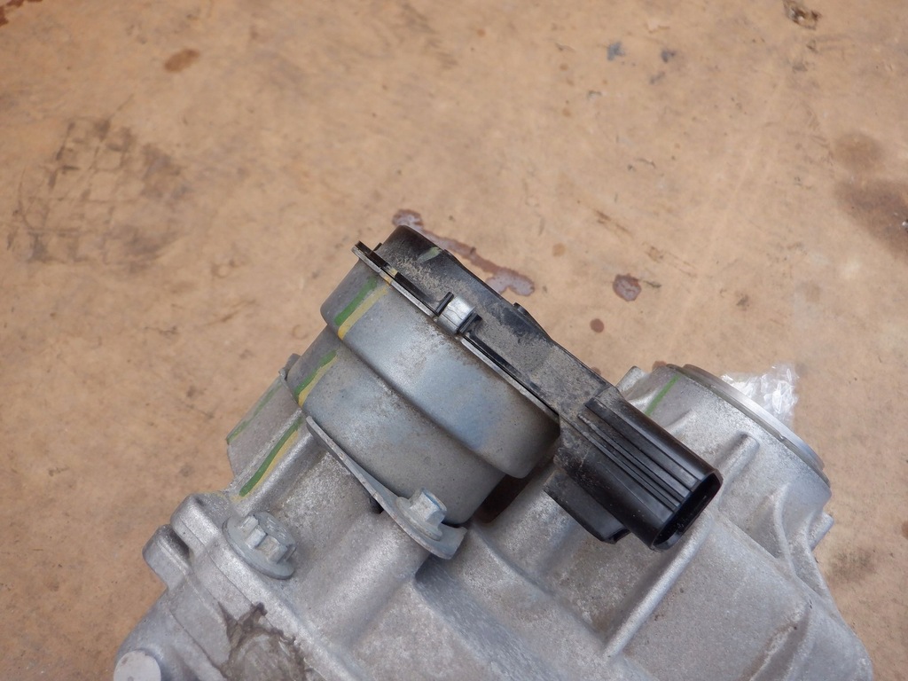 фото №13, Задній міст диференціал ford escape mk4 usa 2.0 ecoboost