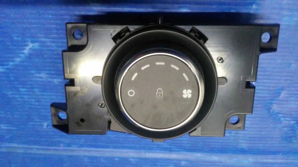 фото №1, Discovery sport ручка панель обдув задняя 2018rok