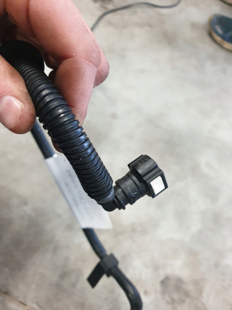 фото №4, Ford fusion mk5 шланг воздуха труба 1.5 usa