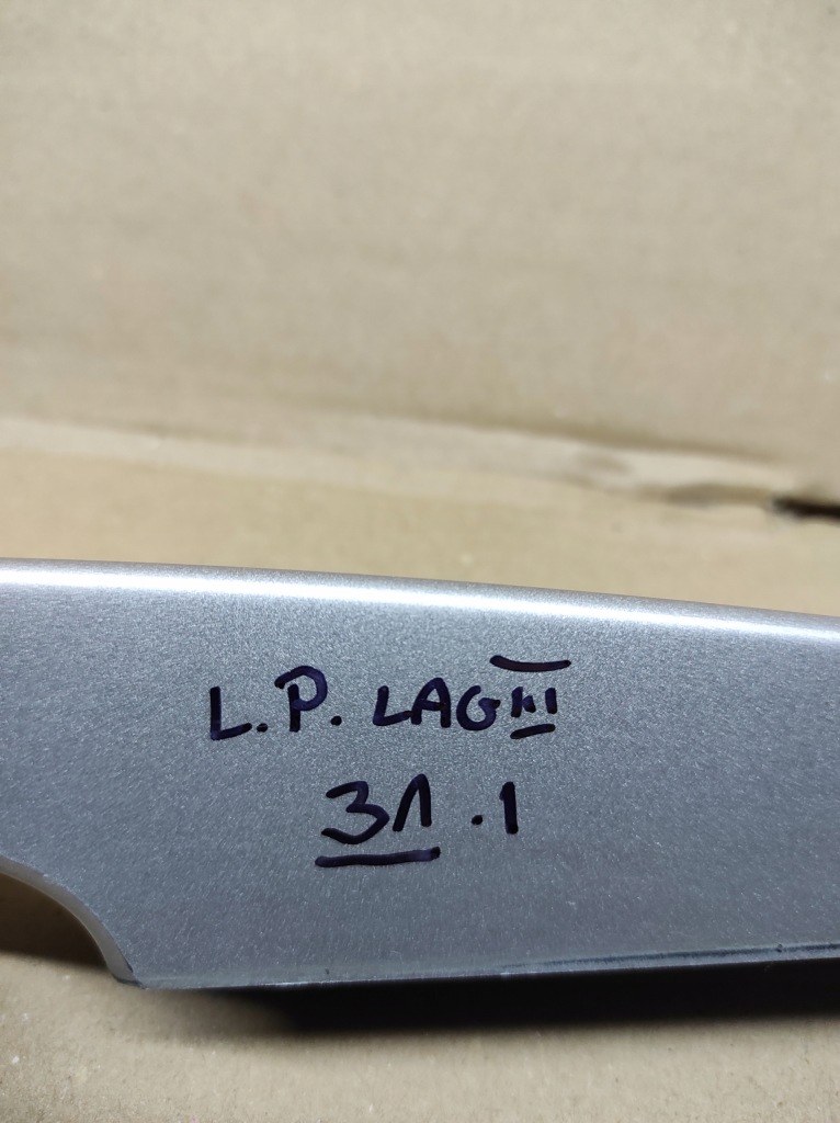 фото №13, Заглушка накладка рейлінг ліва перед renault laguna iii kombi