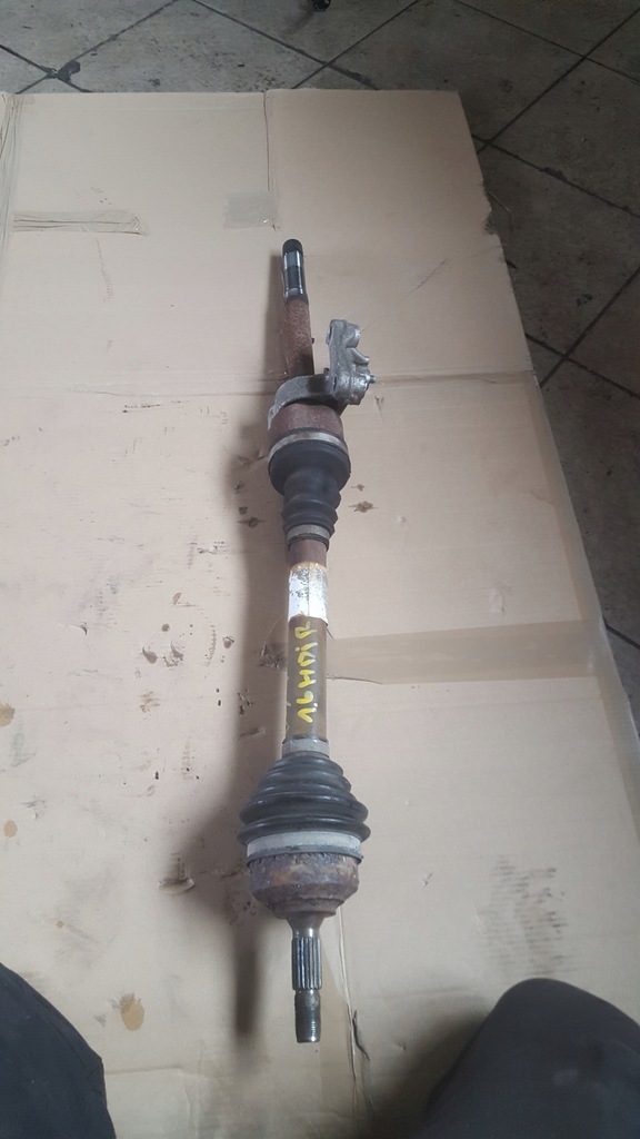 фото №1, Citroen ds3 1.6hdi приводной вал правая длинная 2011 rok