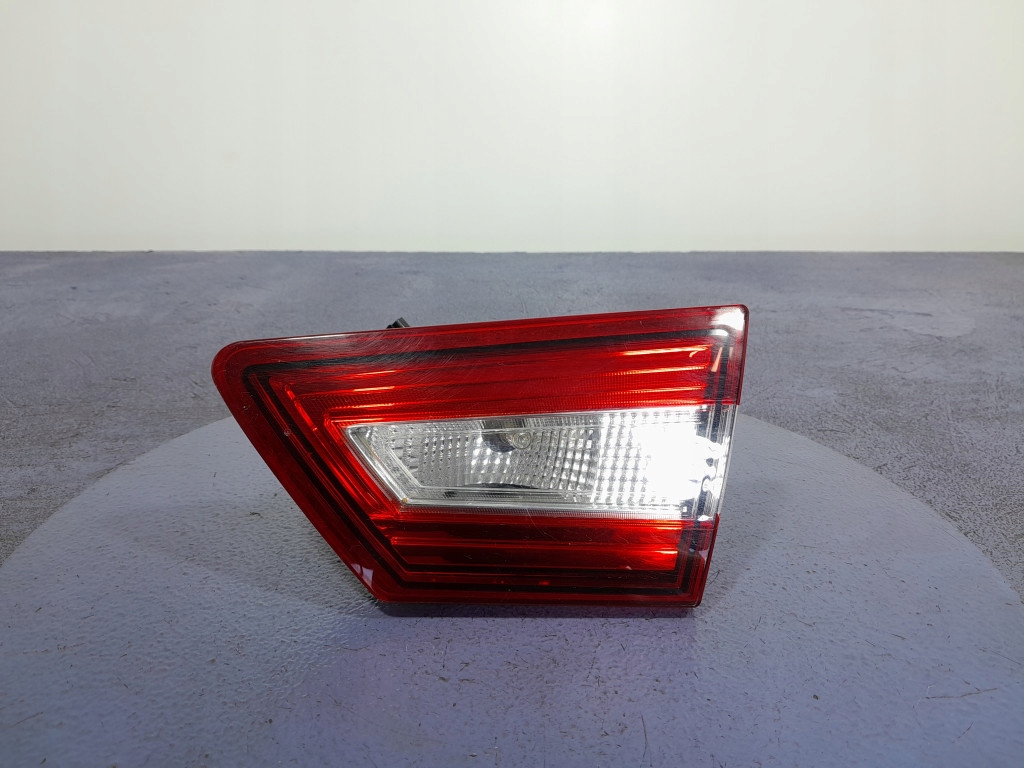фото №1, Renault clio iv хэтчбек лампа задняя правая w крышка eu 265505796r