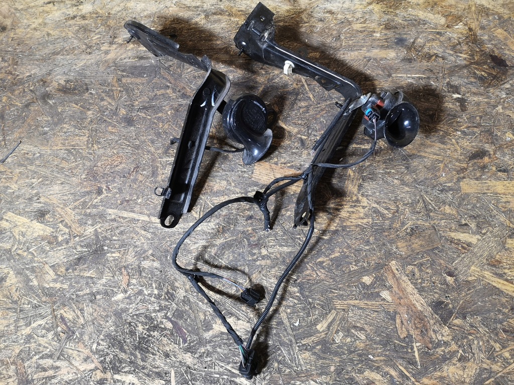 фото №1, Renault espace v кронштейн крила правий