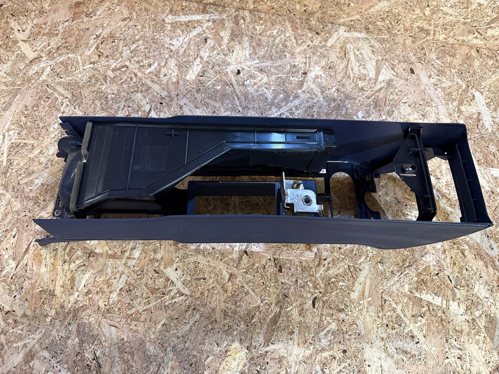 фото №8, Audi a6 s6 c5 4b 1998 середина туннель средний