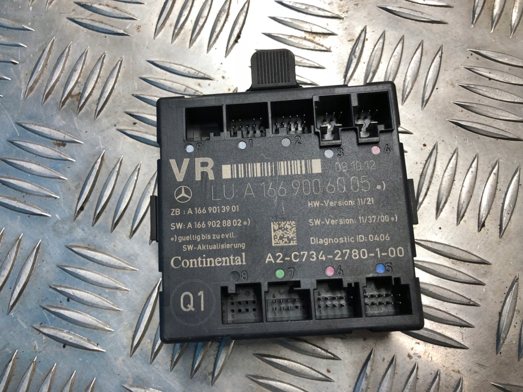 фото №1, Mercedes w176 a250 блок управления модуль дверь правый перед a1669006005