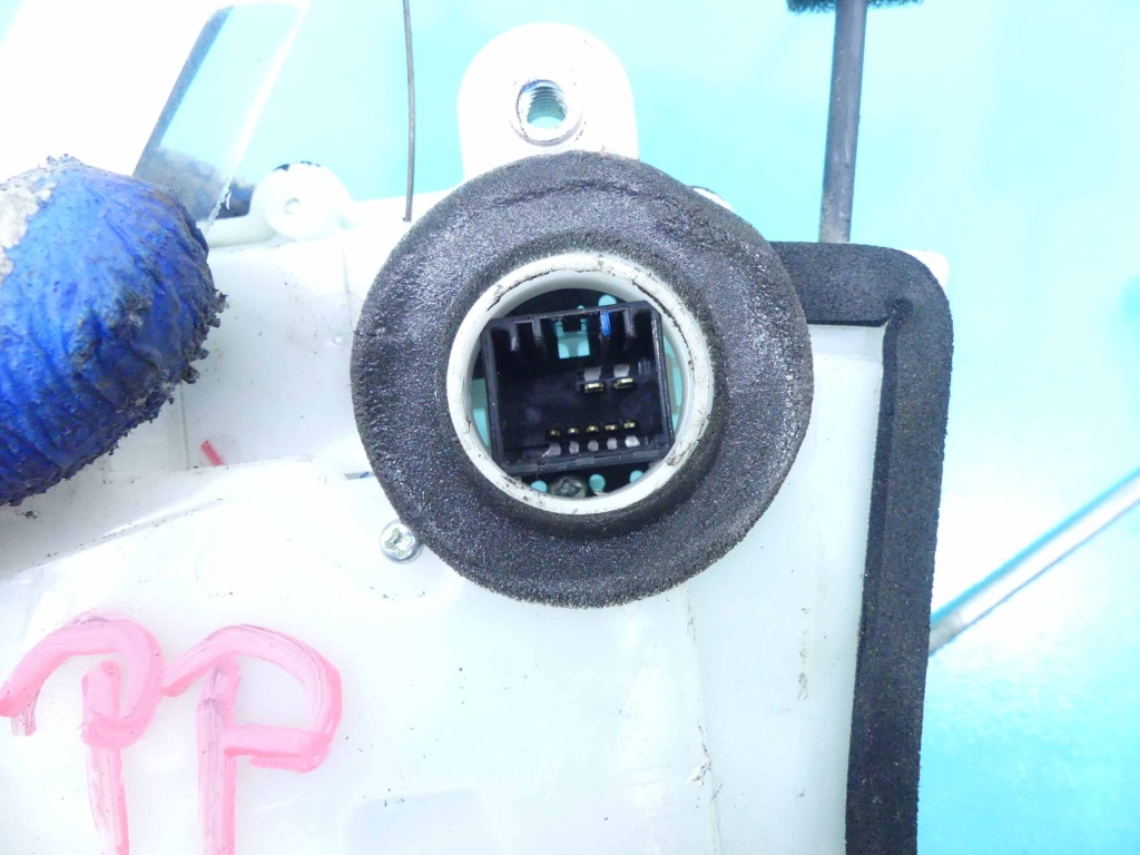 фото №4, Honda civic viii ufo 3d замок правый перед 9 pin