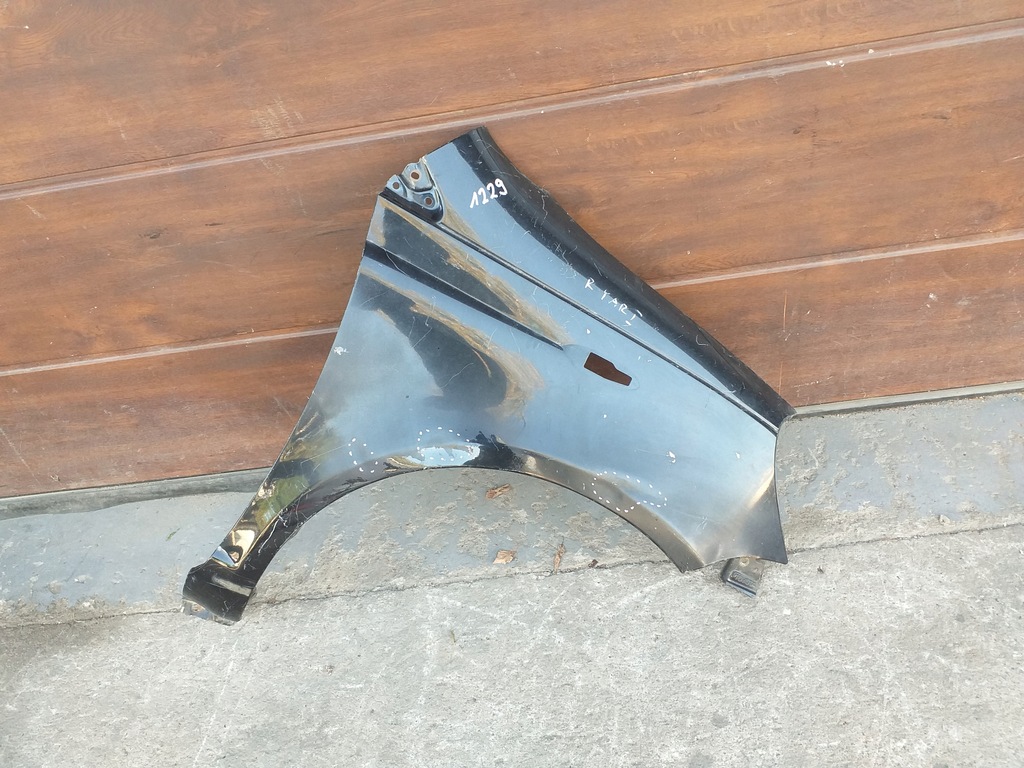 фото №1, Toyota yaris i крила перед правий оригінал