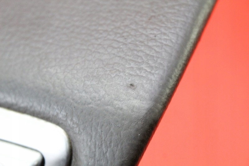 фото №9, Подлокотник крышка кожаный 30643895 volvo v70 2 ii lift 00-07