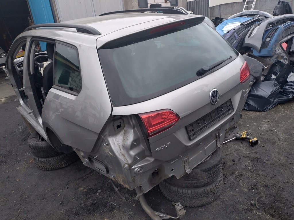 фото №1, Golf vii kombi четверть задняя левая lb7w