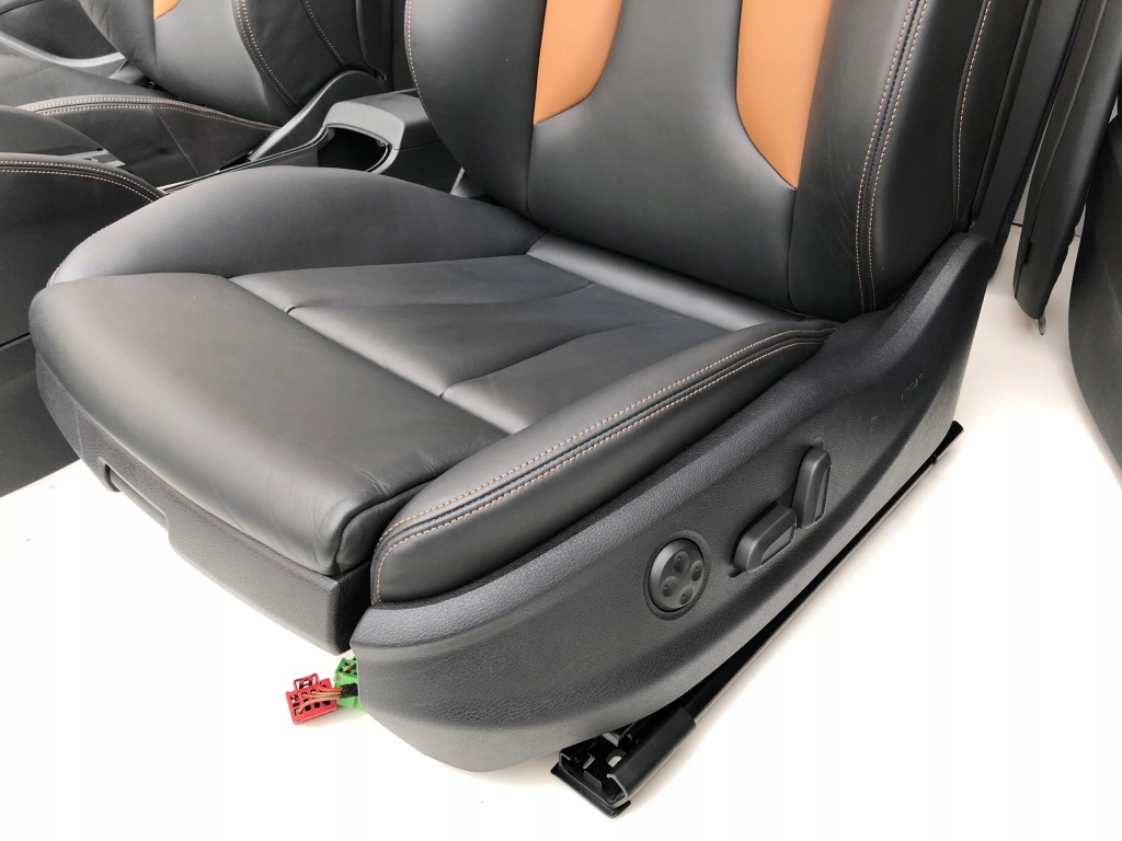 фото №7, Салон кожаный sedan audi a3 8v чёрный коричневый сиденья обшивки заднее сиденье