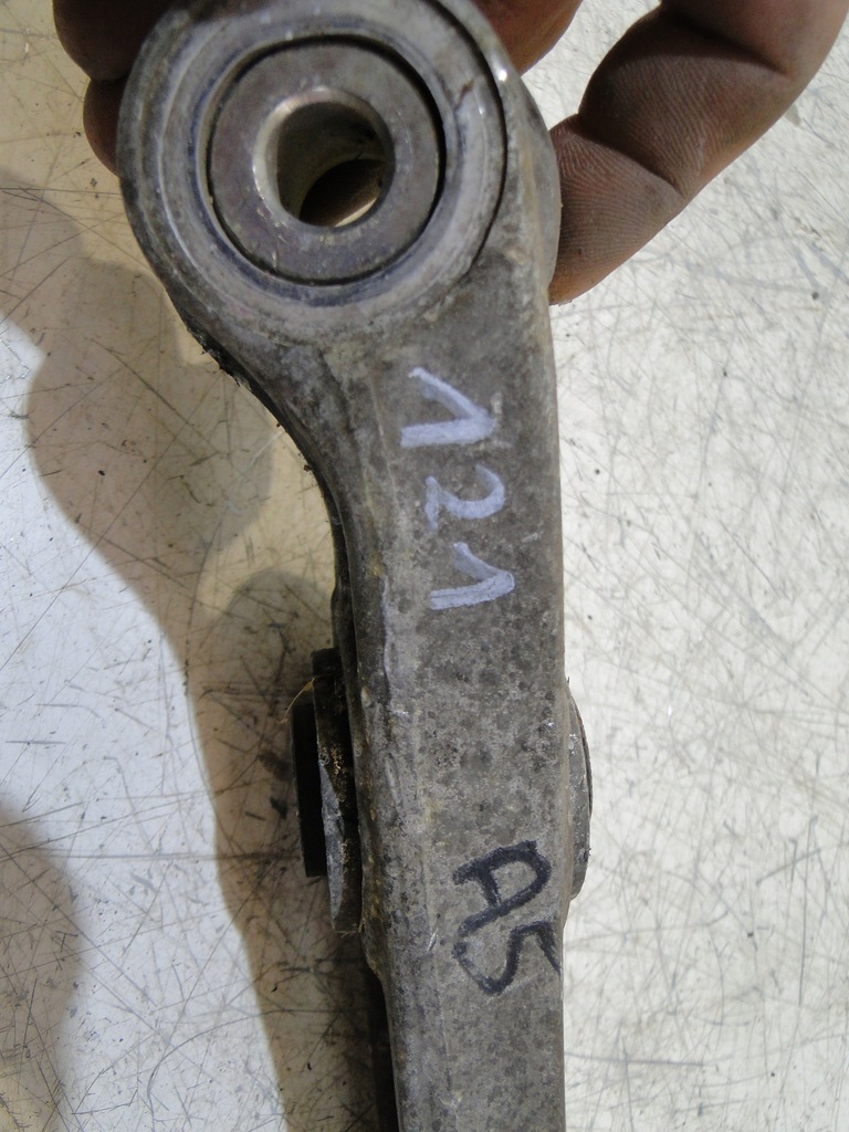 фото №8, Audi a5 8t рычаг правый przó передний 8k047156c