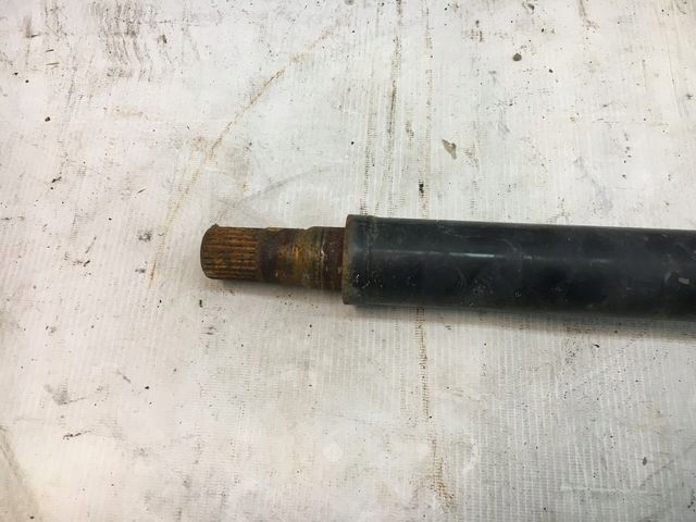 фото №2, Volvo s60 приводной вал правая передняя автоматическая коробка передач 8689211