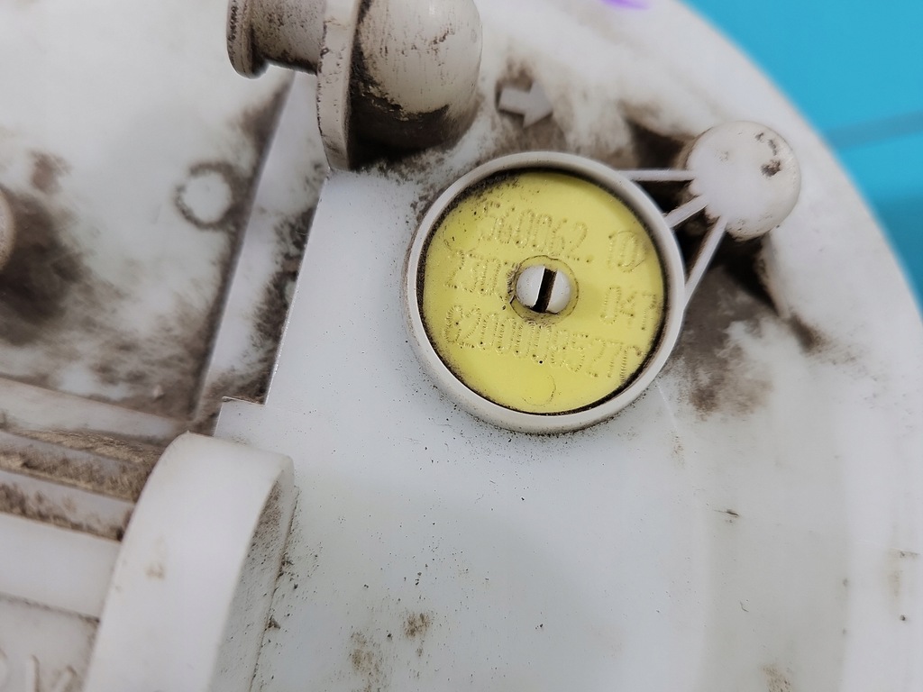 фото №5, Помпа насос пального renault espace iv 2.0 t 8200008527