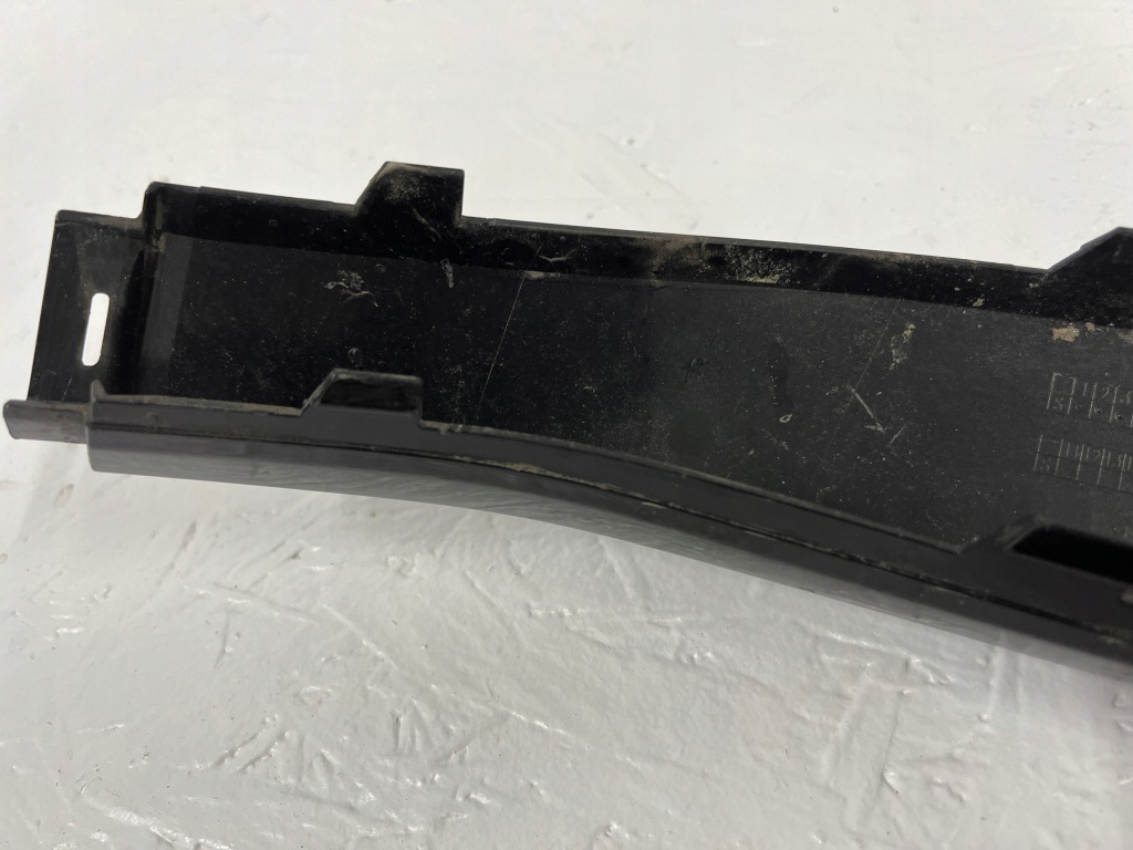 Audi q3 83f s-line ліва молдинг бампера задній 19 - 83f807967 Київ