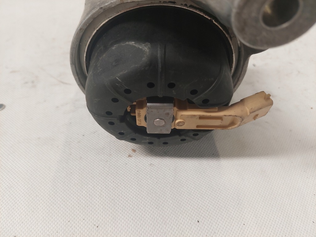 фото №5, Подушка двигателя audi a4 b9 a5 8w0199371bn