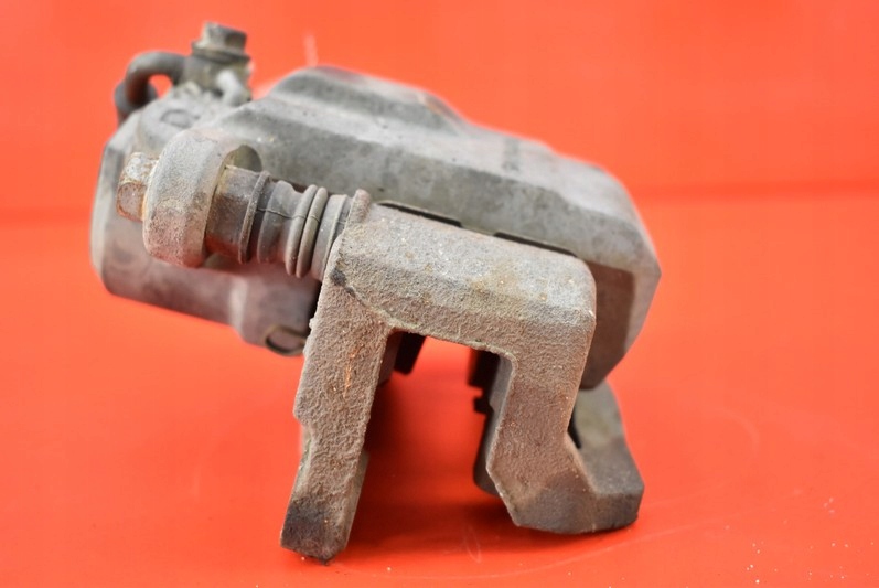 фото №5, Супорт гальмівний правий задня subaru tribeca 3.6 v6 258 km 04-14