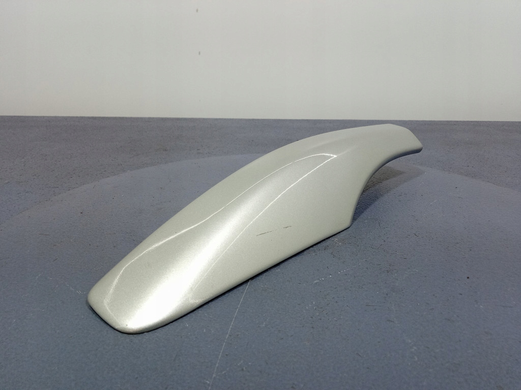 Купить Toyota avensis 2 t25 заглушка рейлинг правый  задняя 63493