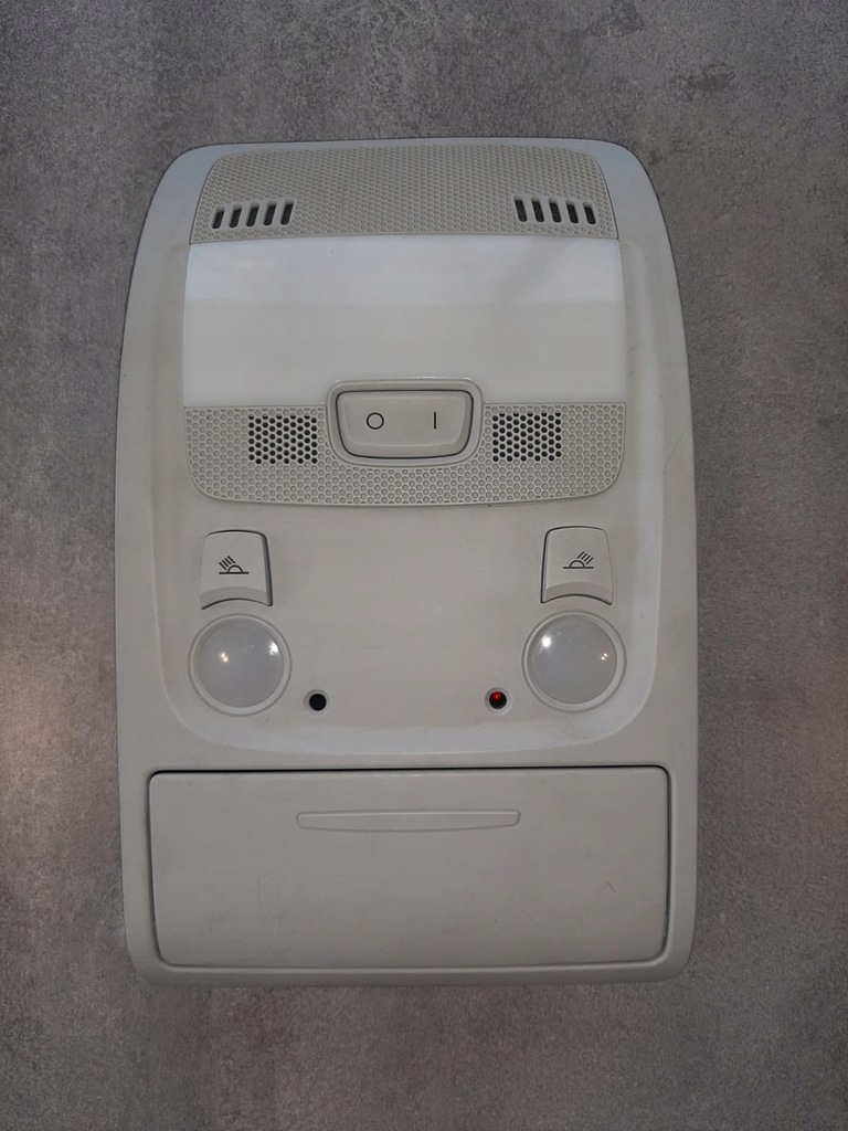 фото №1, Лампа освещение кабины audi a4 b8 8t0947135a