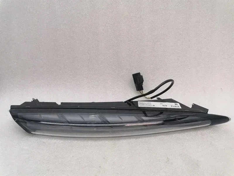 фото №1, Mclaren 720s spider правий передня частина foglamp 14aa253cp fog light