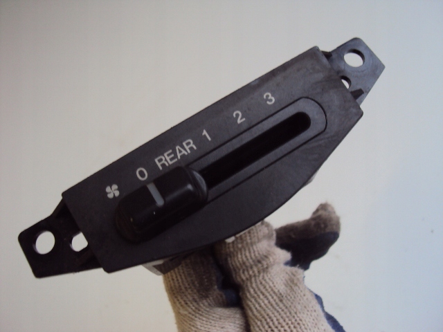 фото №1, Панель переключатель обдув mazda mpv ii 1999-2006