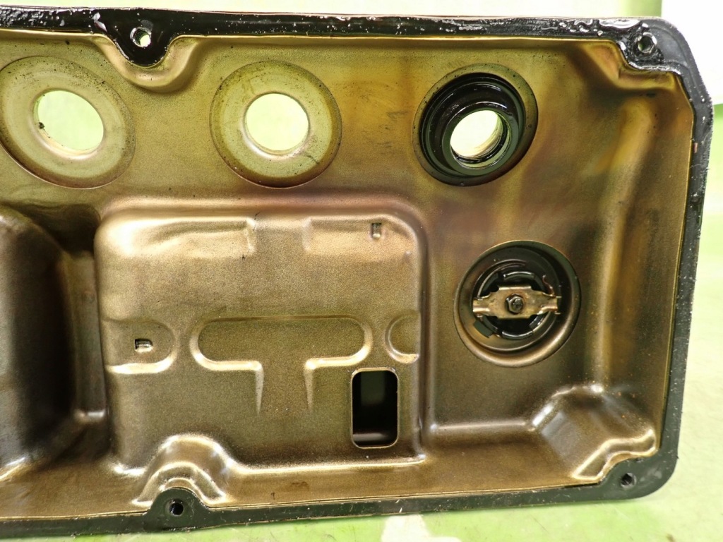 Крышка клапанов mitsubishi lancer vii 1.6 b 05r с Разборки