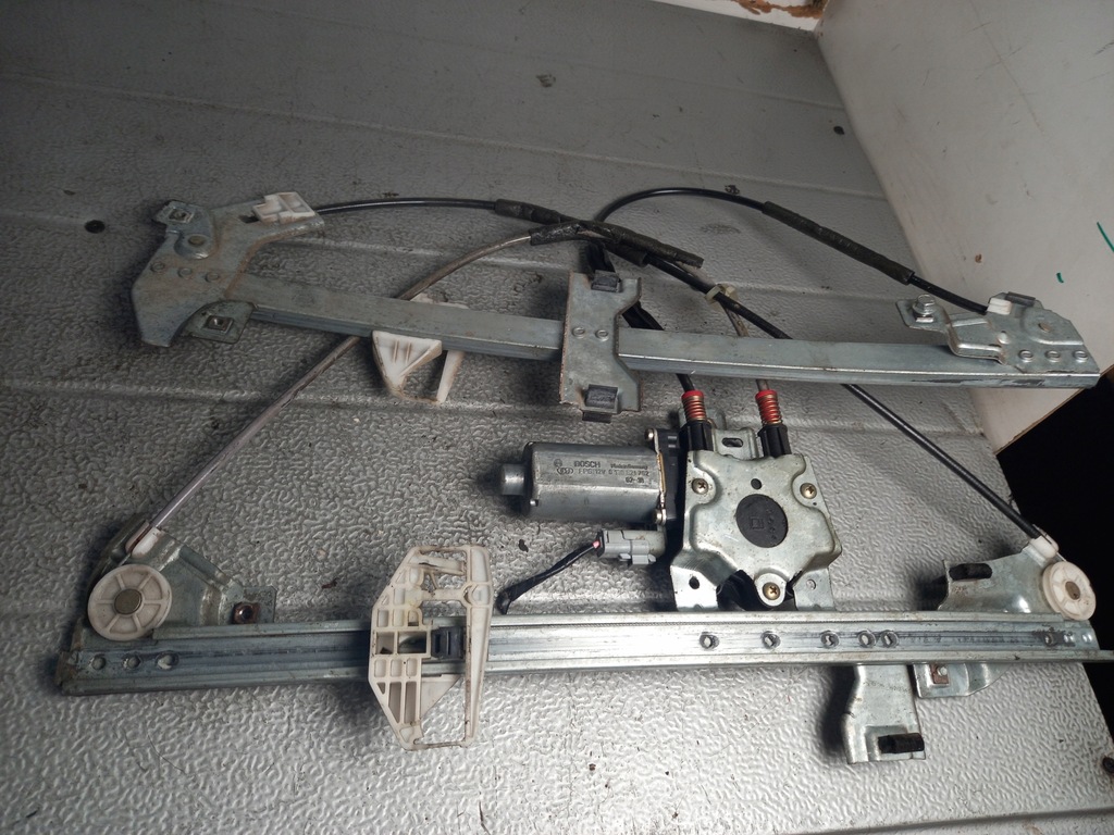 фото №5, Підйомник правий перед peugeot partner 01r kombi