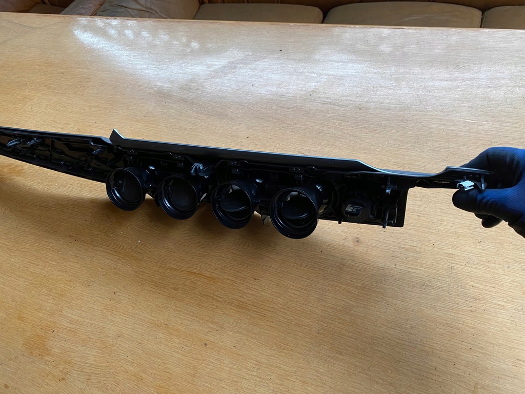 фото №8, Mercedes 2018r e-klasa w213 молдинг dekor панели a2136805006