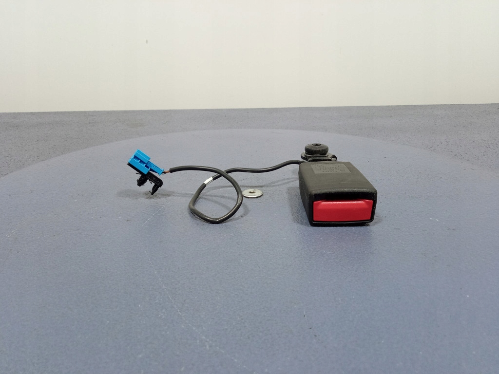 фото №2, Mercedes gls x166 замок пряжка поперечина задняя 3 ряд a1668602469