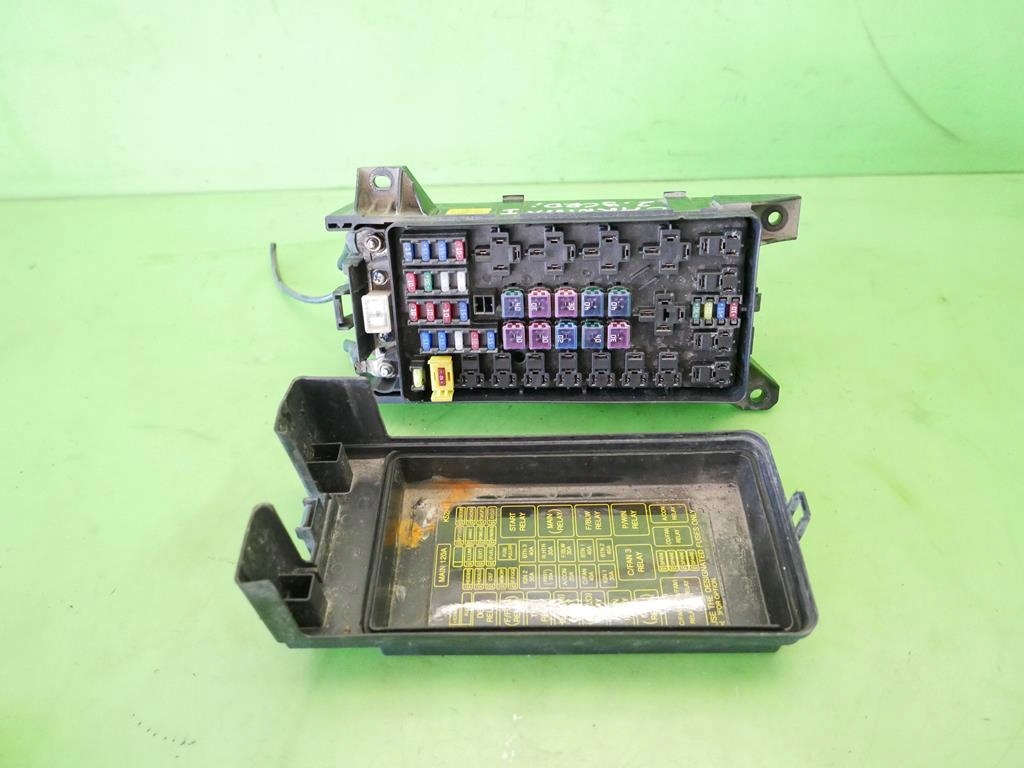 фото №8, Коробка запобіжників kia carnival i fl 2.9 crdi